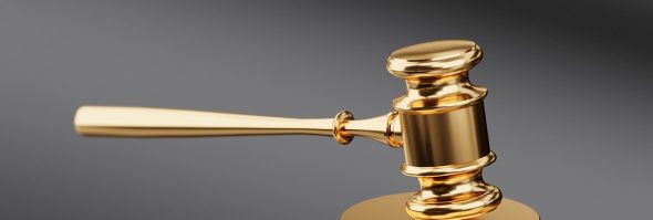 Колко важно е участието на адвокатa в наказателно дело? 2 адвоката в наказателното дело